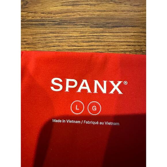 SPANX Women’s Booty Boost Sculpted Stretch Fit Leggings – Red – Size Large - Picture 4 of 7